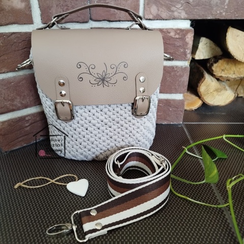 Torebka na ramię typu listonoszka